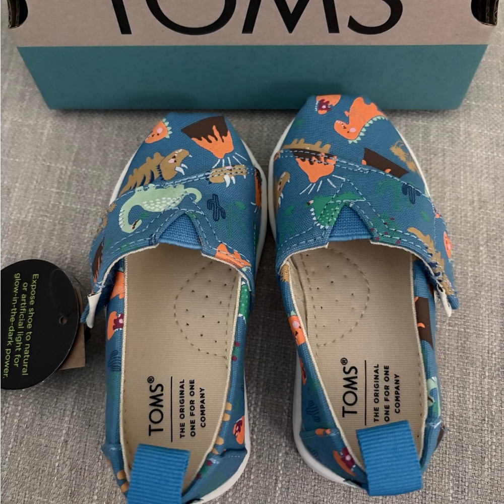 Toms Kids Shoes - Tiny Alpargata Sz 6